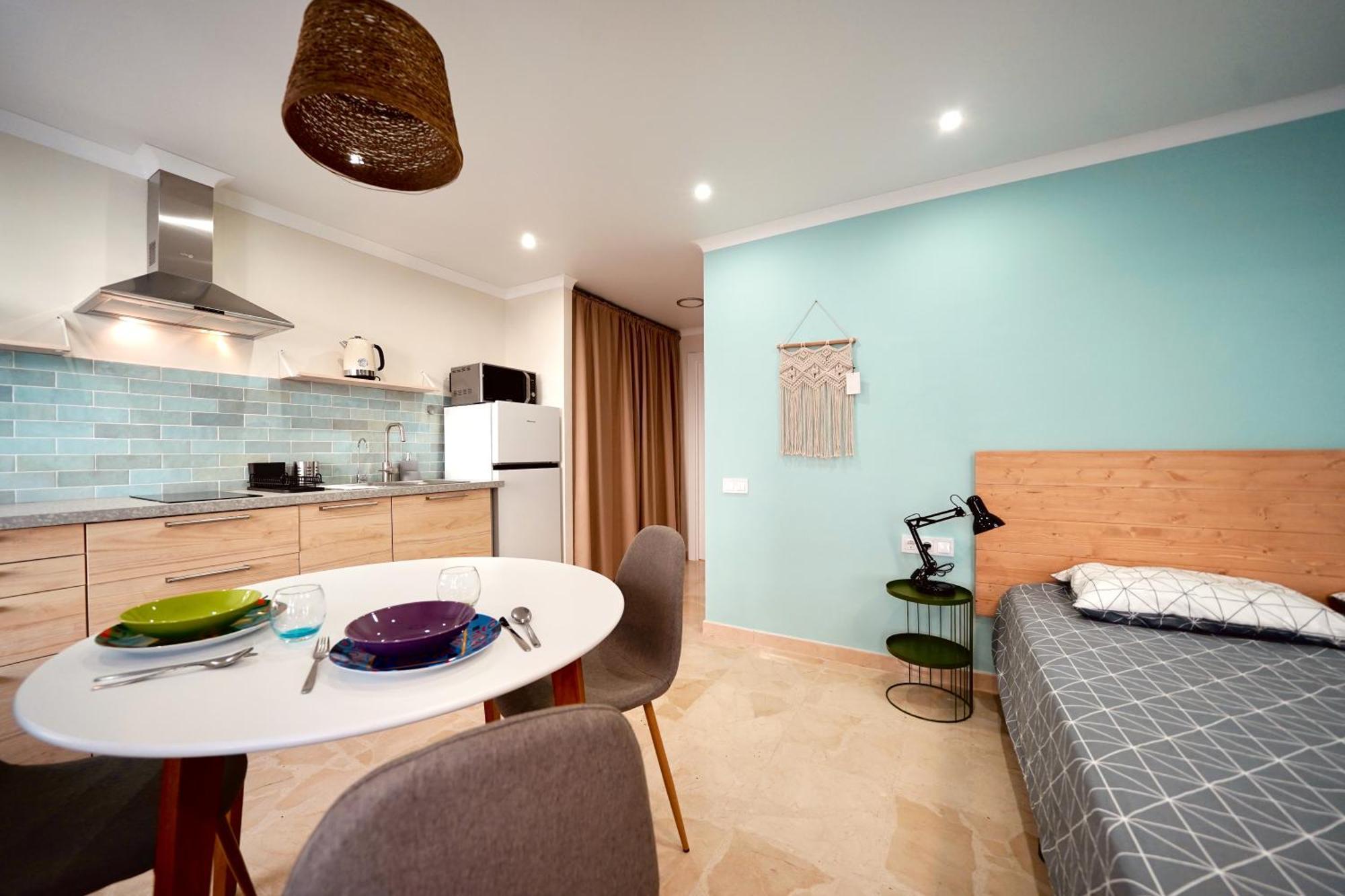 Parsami Suites Santa Pola Pokoj fotografie